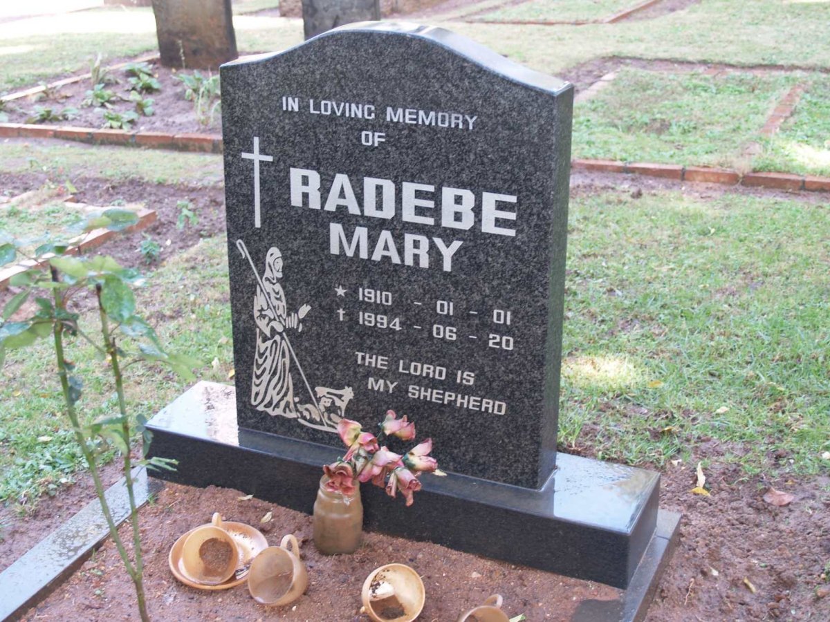 RADEBE Mary 1910-1994
