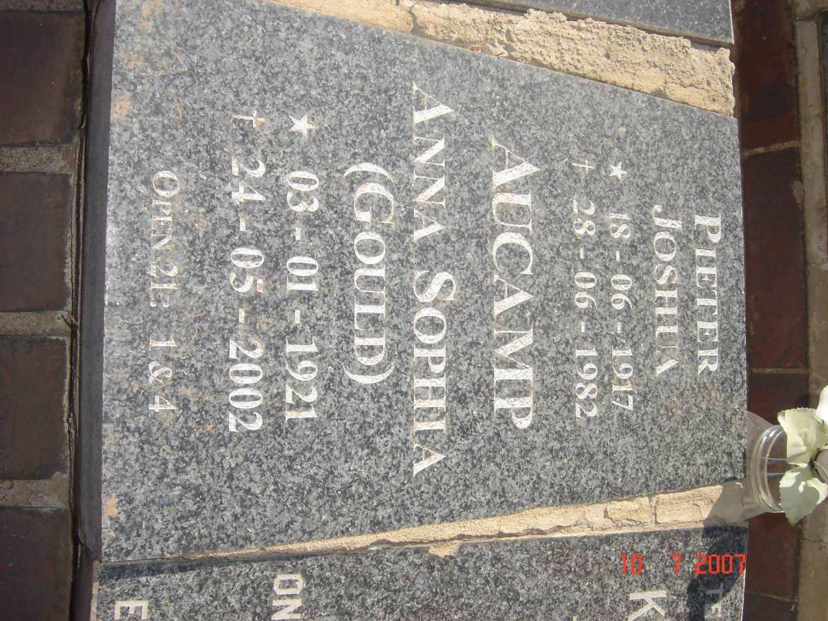 AUCAMP Pieter Josua 1917-1982 &amp; Anna Sophia GOULD 1921-2002
