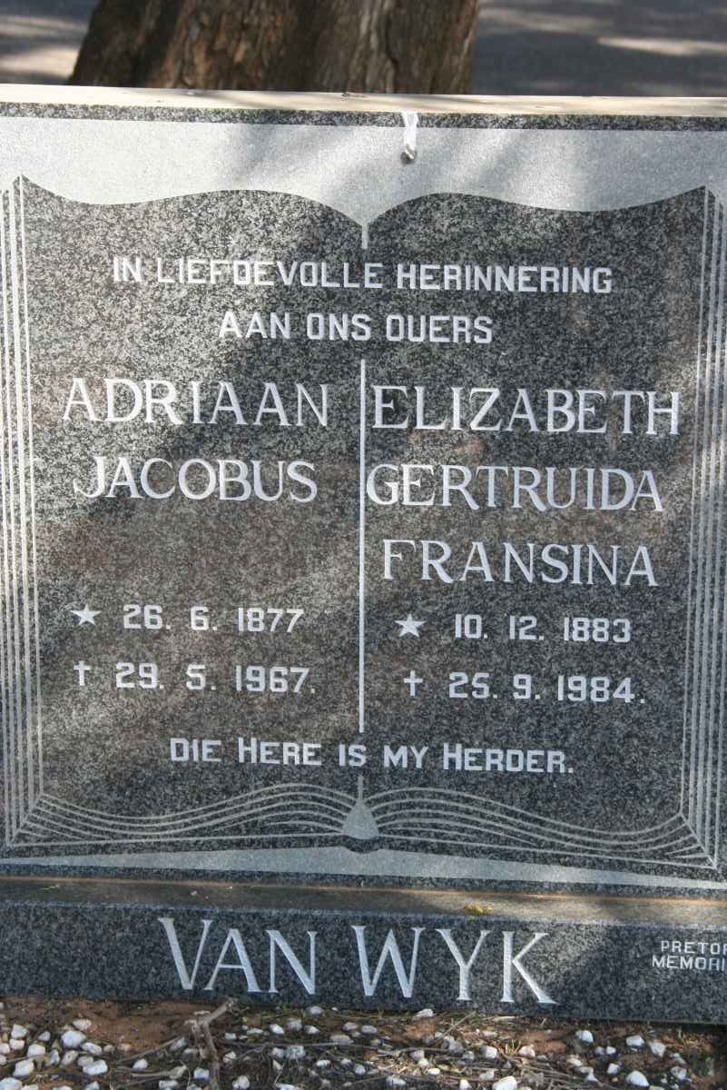 WYK Adriaan Jacobus, van 1877-1967 &amp; Elizabeth Gertruida Fransina 1883-1984
