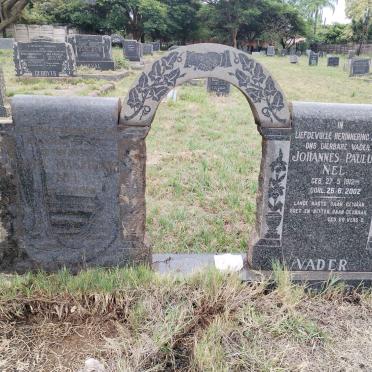 NEL Johannes Paulus 1912-2002 & Anna Magrietha SCHOEN 1912-1956_1