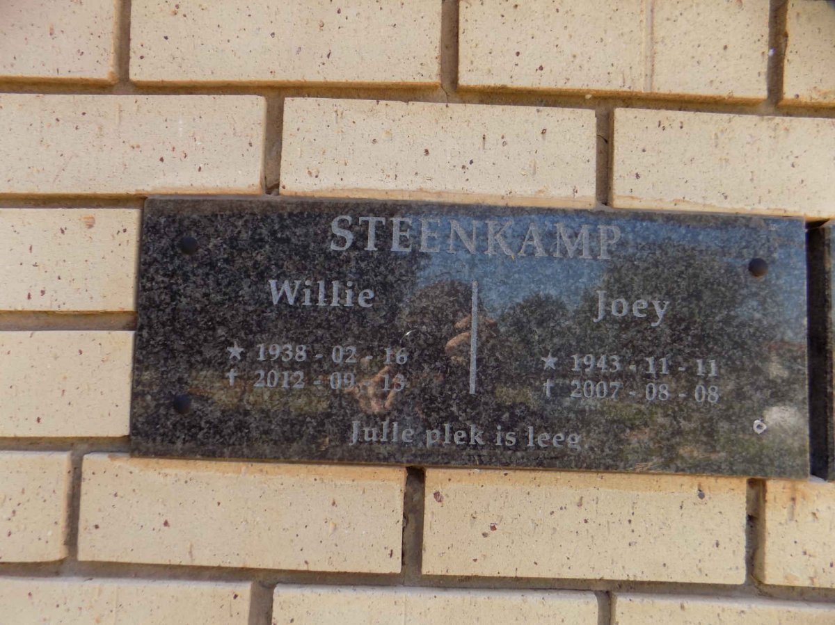 STEENKAMP Willie 1938-2012 &amp; Joey 1943-2007