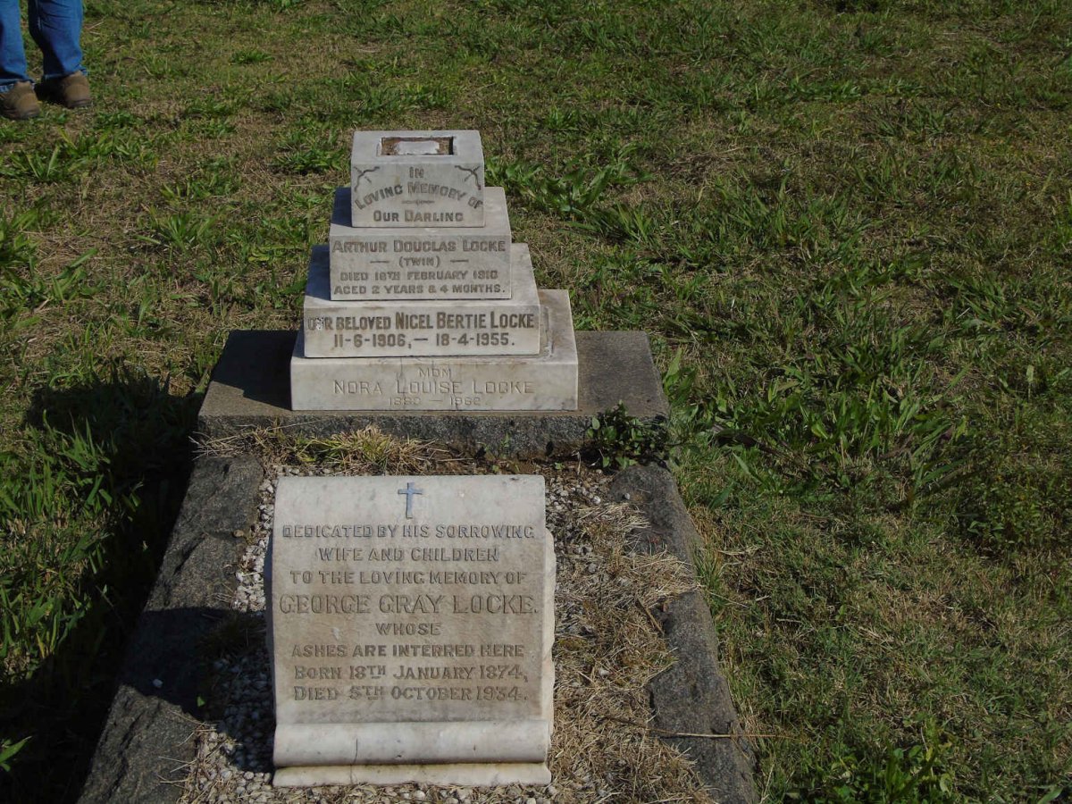 LOCKE George Gray 1874-1934 &amp; Nora Louise 1880-1962 :: LOCKE Nigel Bertie 1906-1955