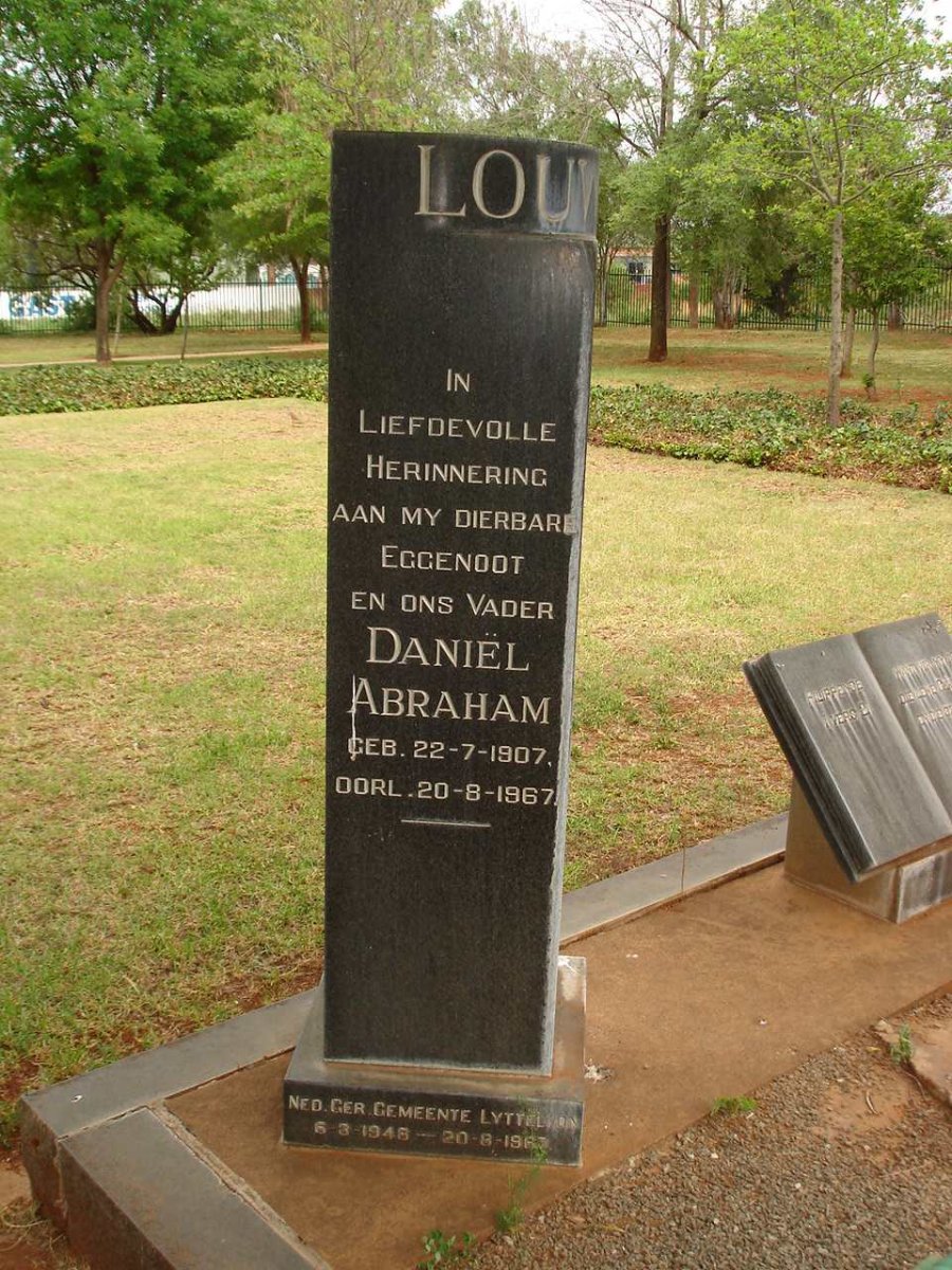 LOUW Daniel Abraham 1907-1967 &amp; Aletta Catharina STANDER 1908-1986_1