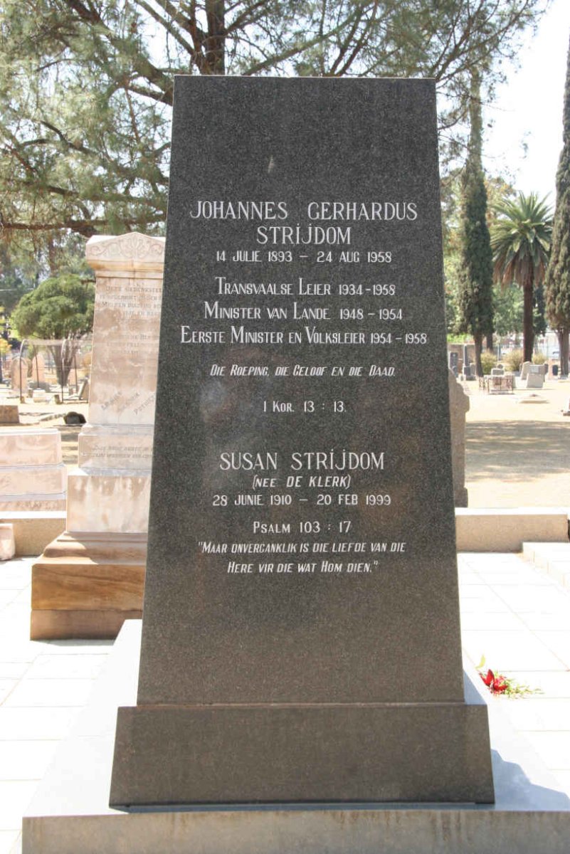 STRIJDOM Johannes Gerhardus 1893-1958 &amp; Susan DE KLERK 1910-1999