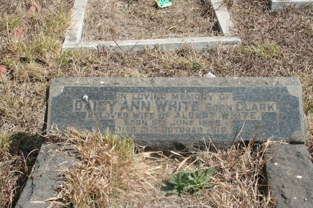 WHITE Daisy Ann nee CLARK 1888-1918