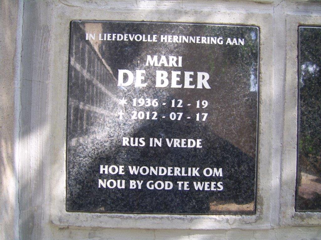 BEER Mari, de 1936-2012