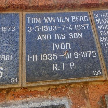BERG Tom, van den 1903-1987 :: VAN DEN BERG Ivor 1935-1975