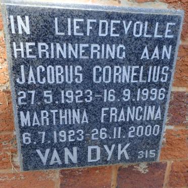 DYK Jacobus Cornelius, van 1923-1996 &amp; Marthina Francina 1923-2000