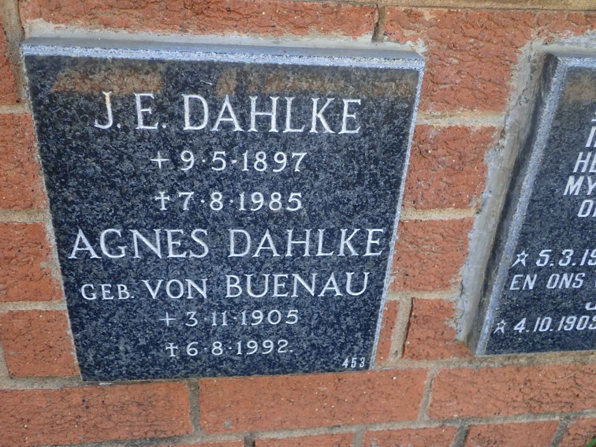 DAHLKE J.E. 1897-1985 &amp; Agnes VON BUENAU 1905-1992