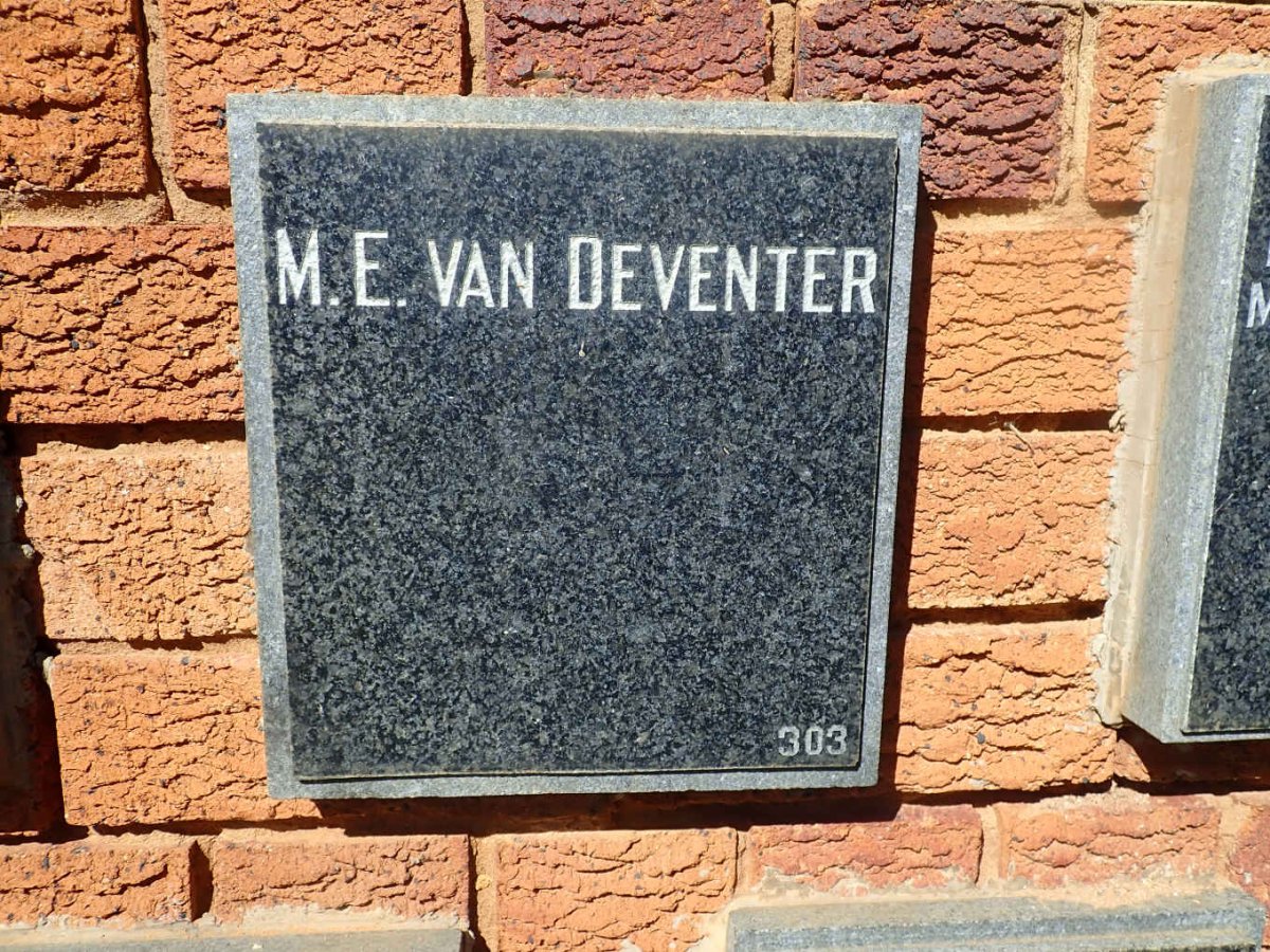 DEVENTER M.E., van