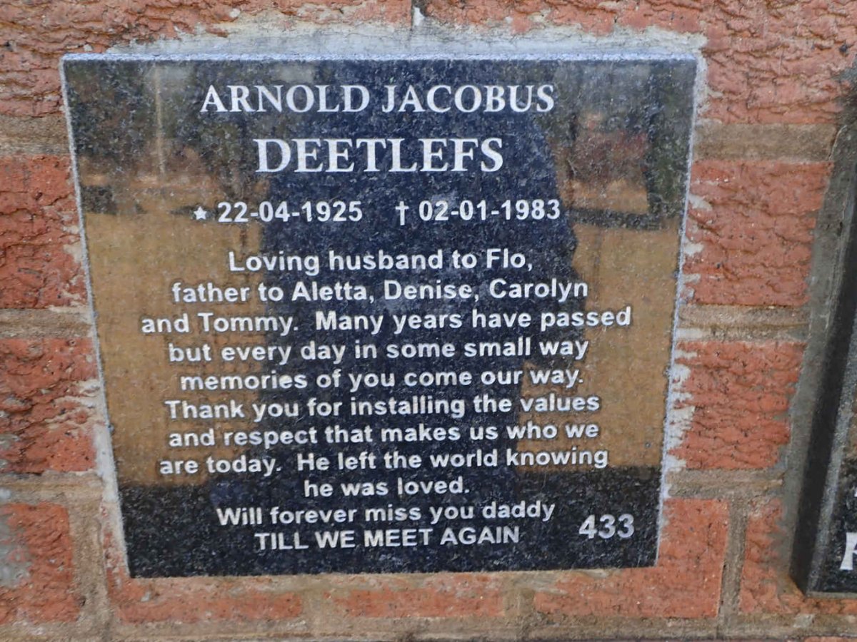 DEETLEFS Arnold Jacobus 1925-1983 &amp; Flo