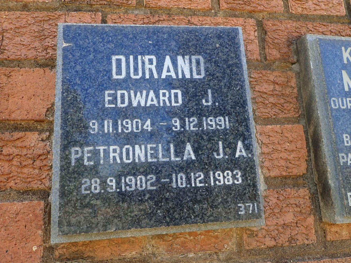 DURAND Edward J. 1904-1991 &amp; Petronella J.A. 1902-1983