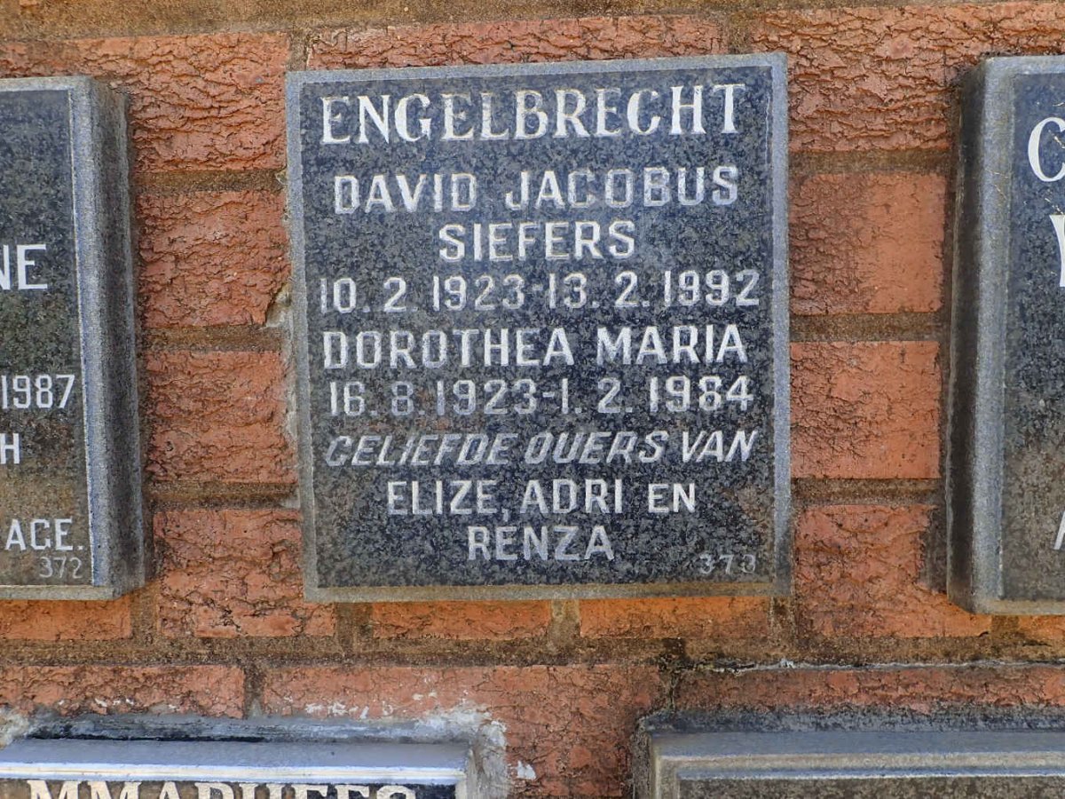ENGELBRECHT David Jacobus Siefers 1923-1992 &amp; Dorothea Maria 1923-1984