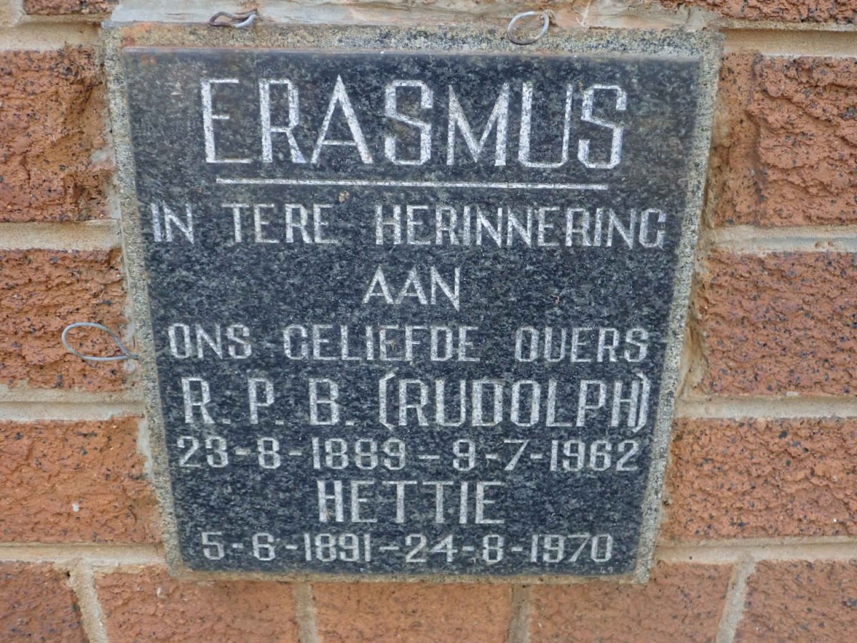 ERASMUS R.P.B. 1889-1962 &amp; Hettie 1891-1970
