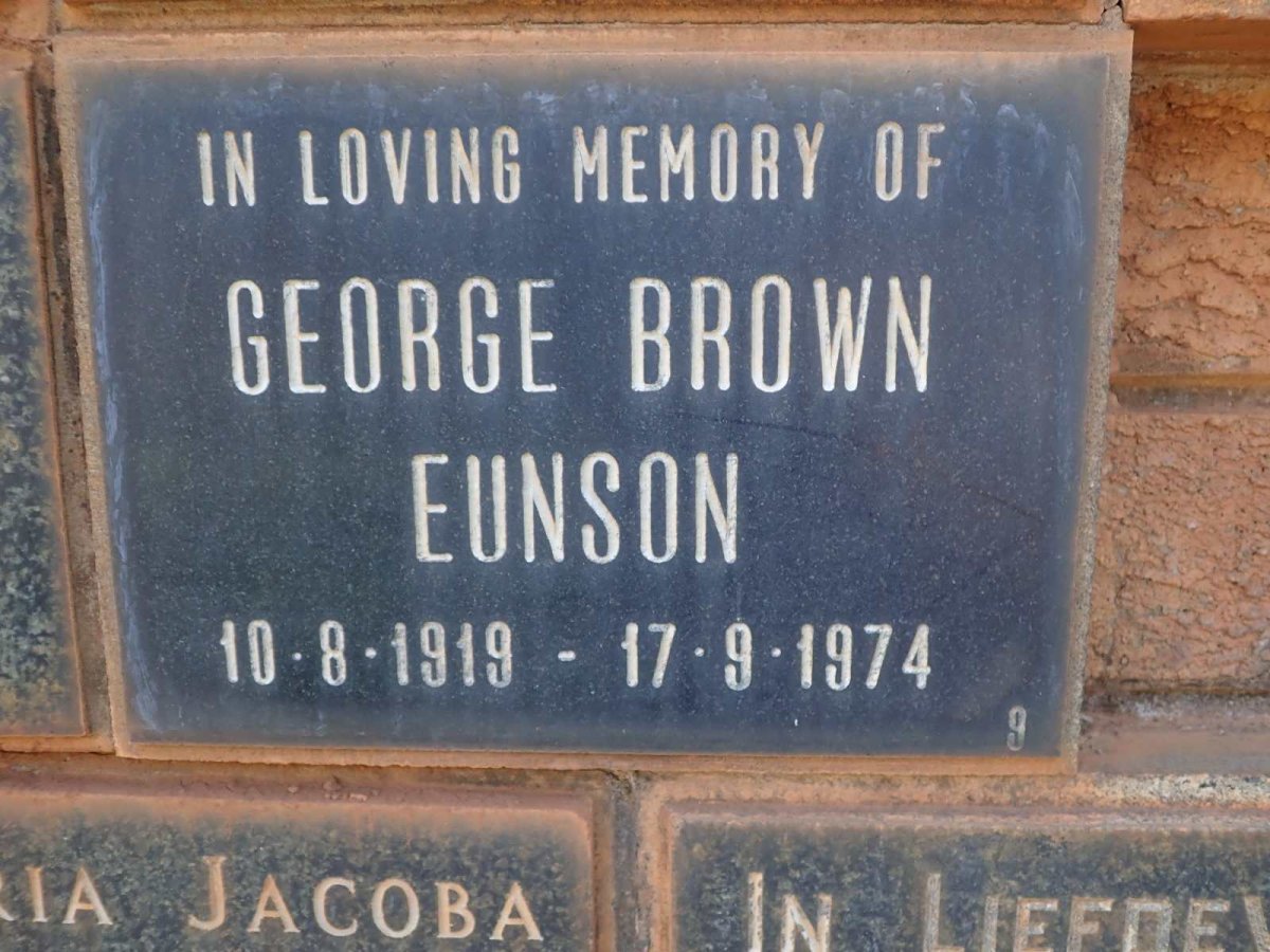 EUNSON George Brown 1919-1974