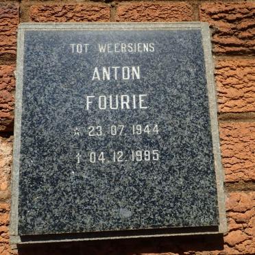 FOURIE Anton 1944-1995