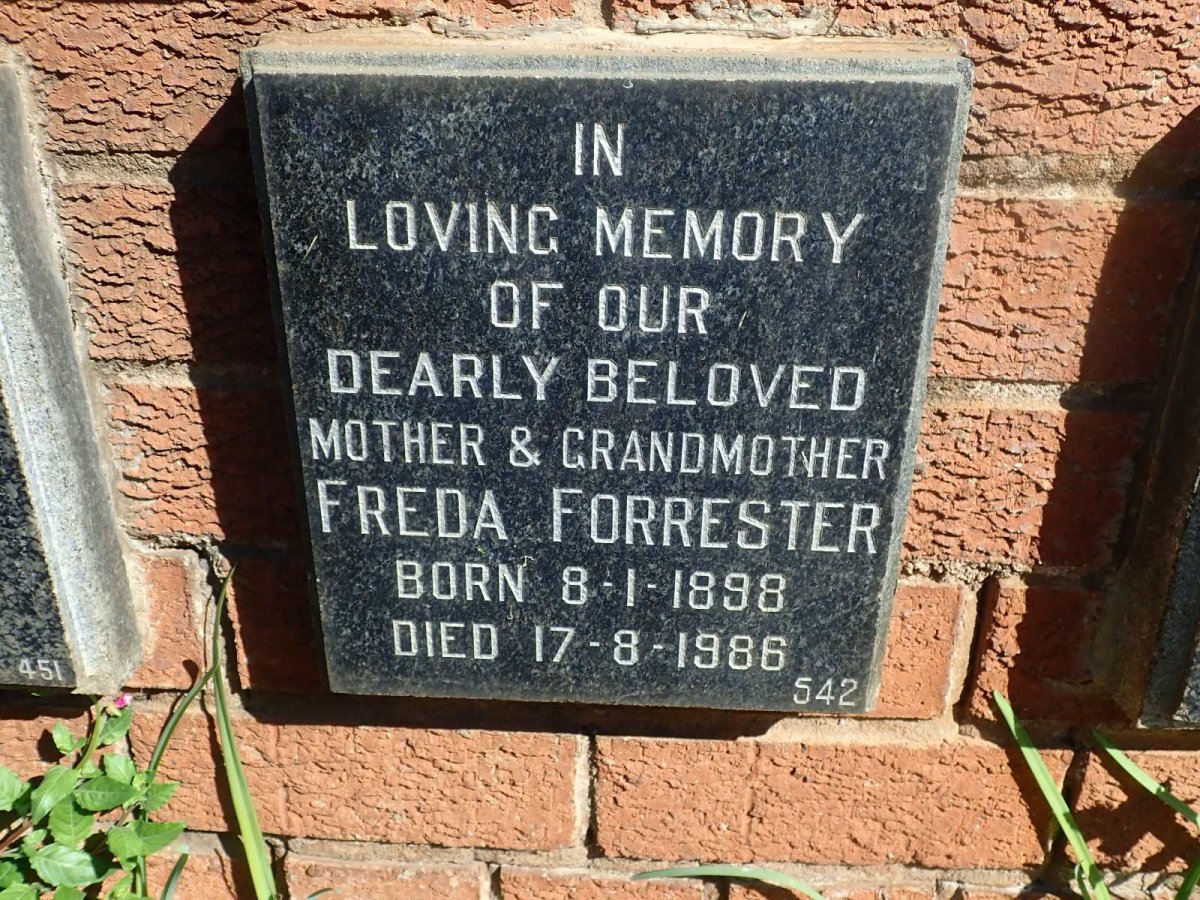 FORRESTER Freda 1898-1986