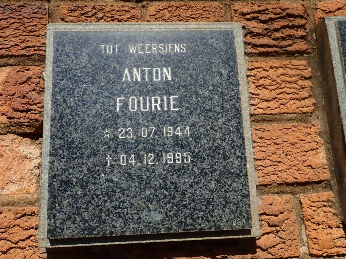 FOURIE Anton 1944-1995