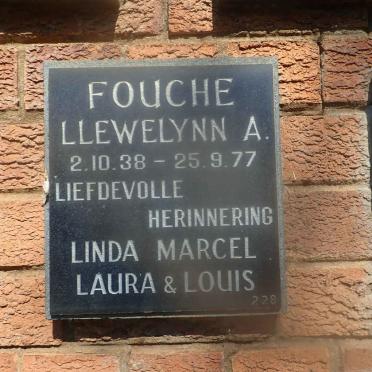 FOUCHE Llewelynn A. 1938-1977