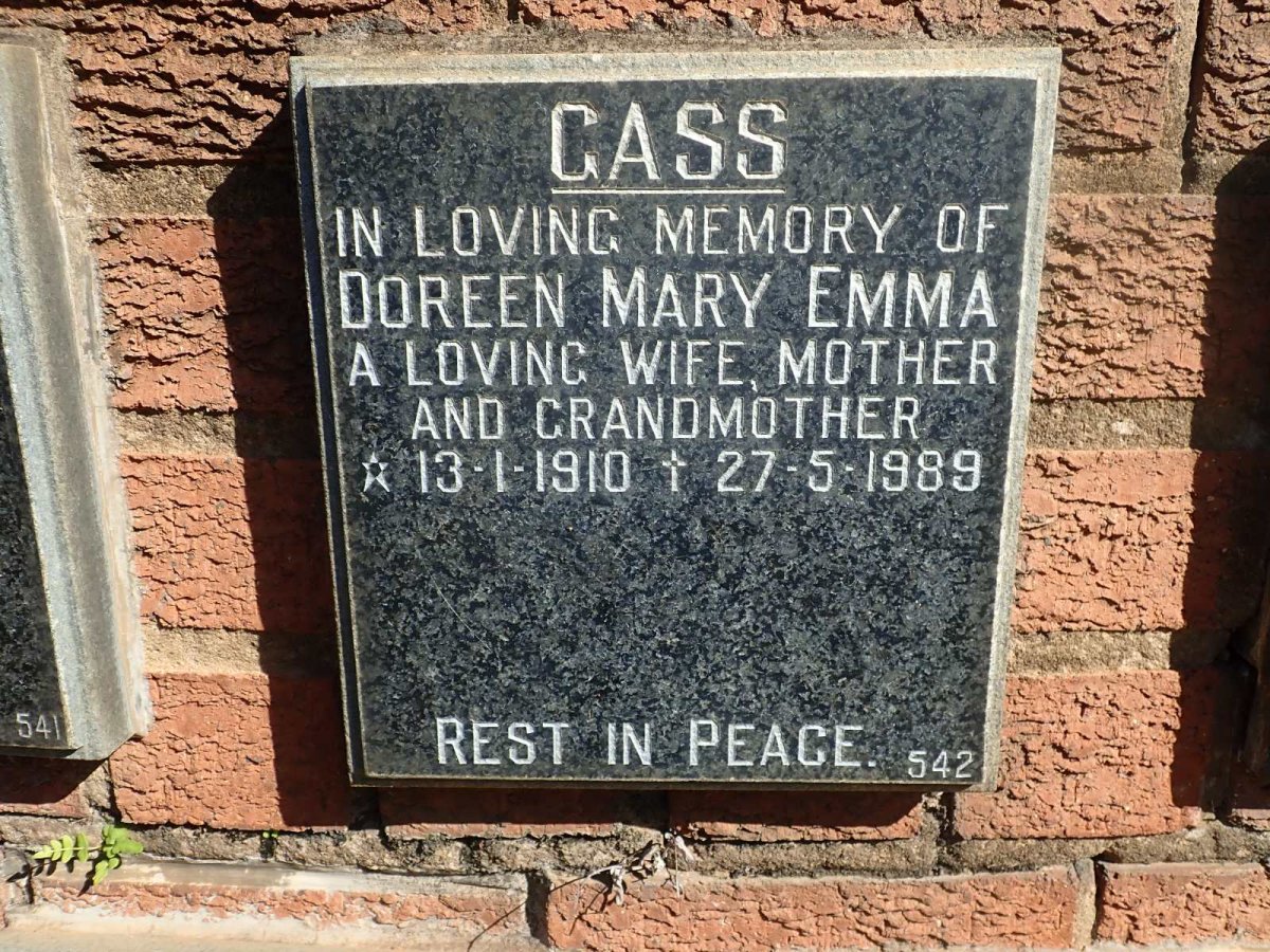 GASS Doreen Mary Emma 1910-1989