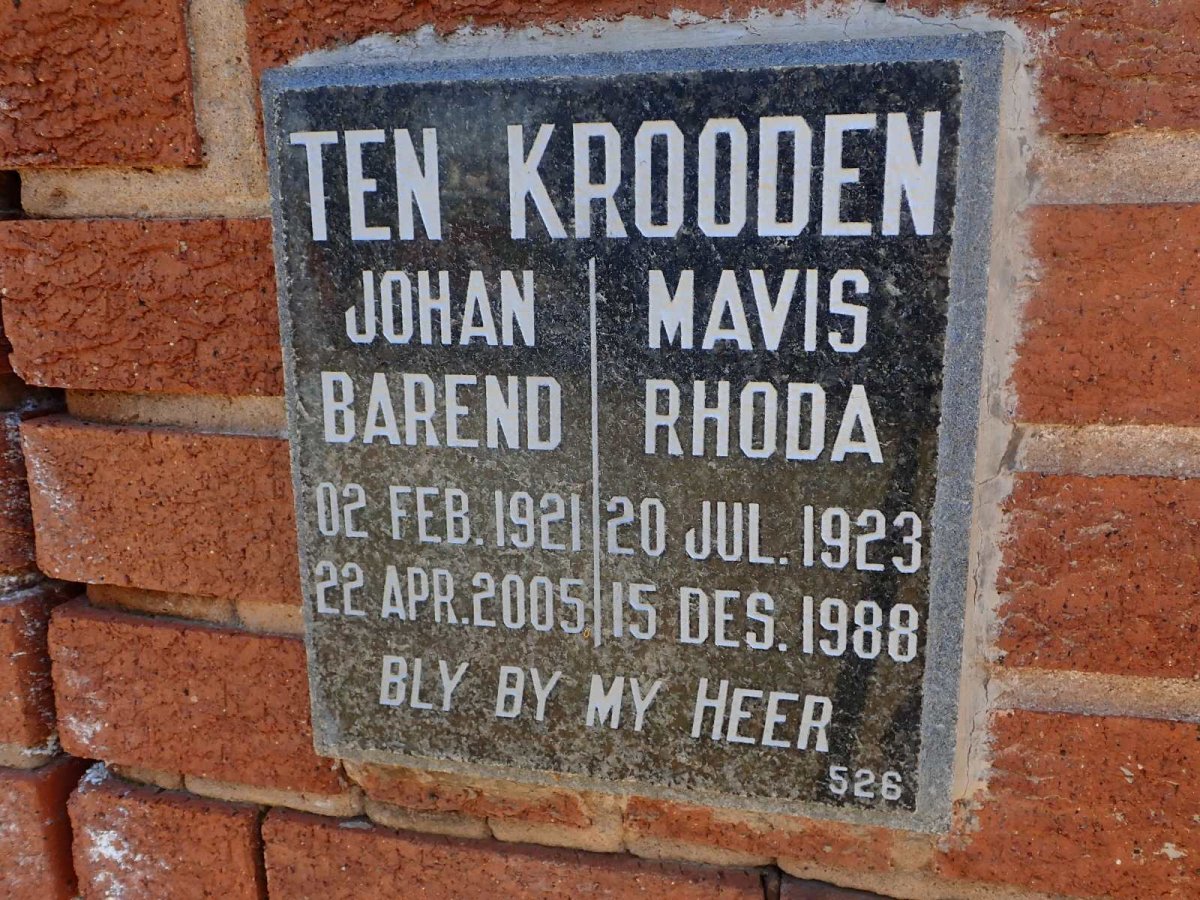 KROODEN Johan Barend, ten 1921-2005 &amp; Mavis Rhoda 1923-1988