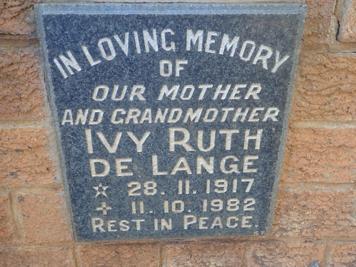 LANGE Ivy Ruth, de 1917-1982