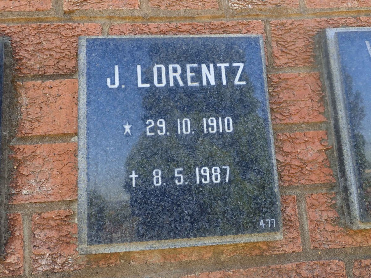 LORENTZ J. 1910-1987
