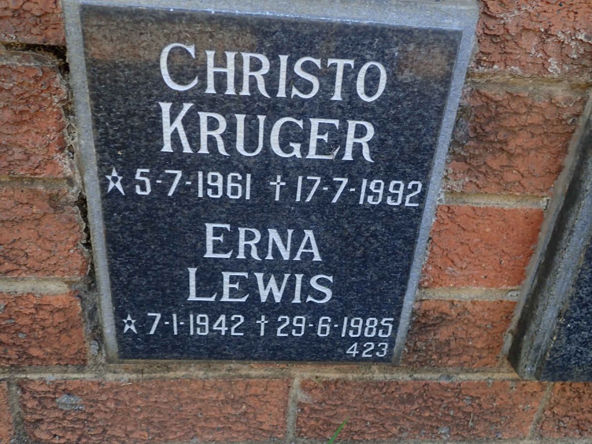 LEWIS Erna 1942-1985 :: KRUGER Christo 1961-1992