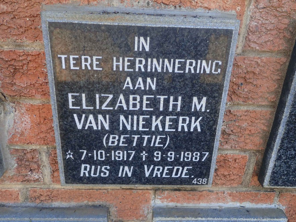 NIEKERK Elizabeth M., van 1917-1987
