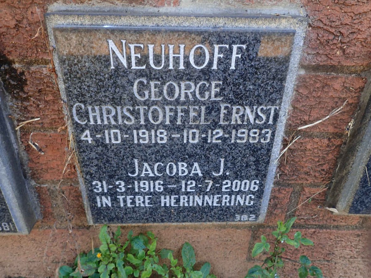 NEUHOFF George Christoffel Ernst 1918-1983 &amp; Jacoba J. 1916-2006