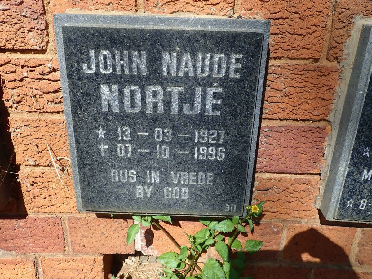 NORTJE John Naude 1927-1996