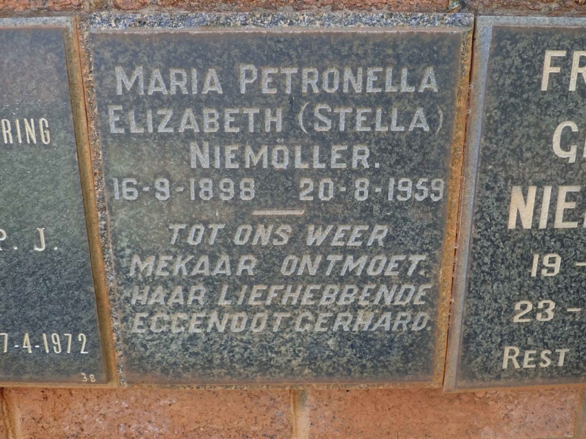 NIEMÖLLER Maria Petronella Elizabeth 1898-1959
