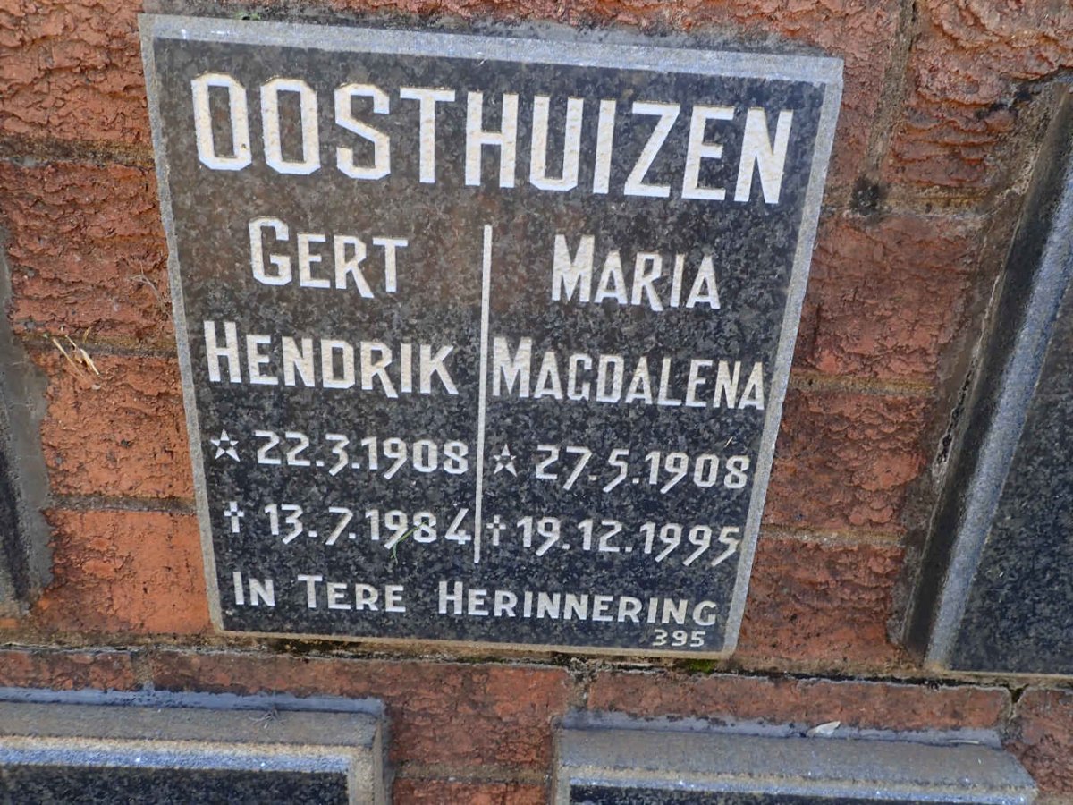 OOSTHUIZEN Gert Hendrik 1908-1984 &amp; Maria Magdalena 1908-1995