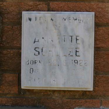 SCHULZE Annette 1922-1983