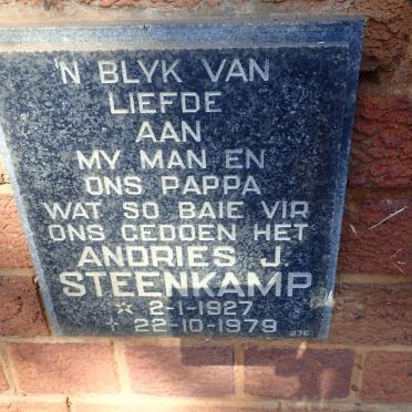 STEENKAMP Andries J. 1927-1979