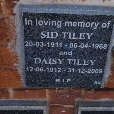 TILEY Sid 1911-1968 &amp; Daisy 1912-2009
