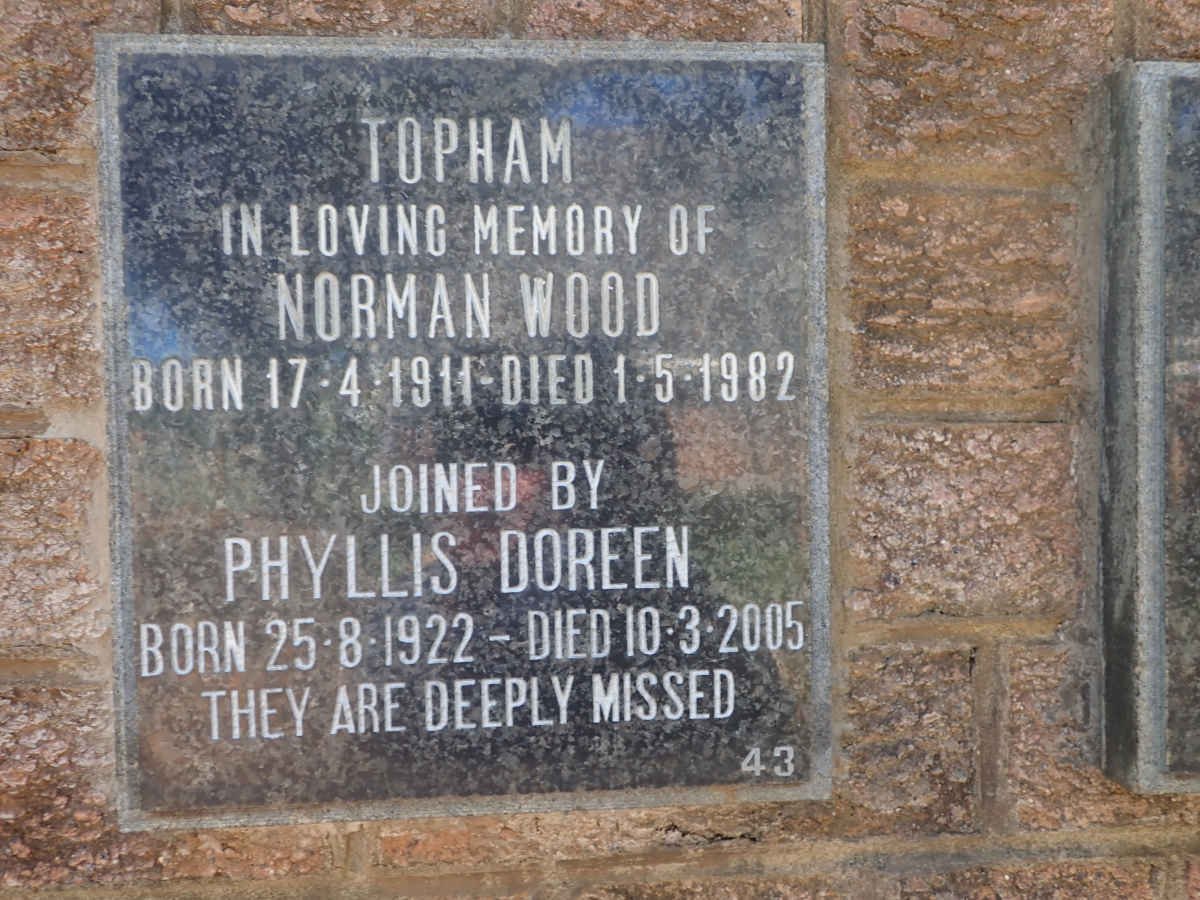 TOPHAM Norman Wood 1911-1982 &amp; Phyllis Doreen 1922-2005