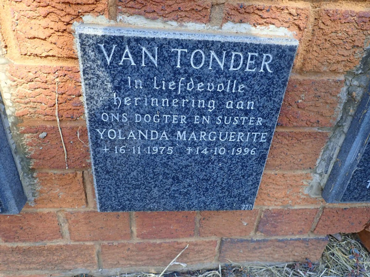 TONDER Yolanda Marguerite, van 1975-1996