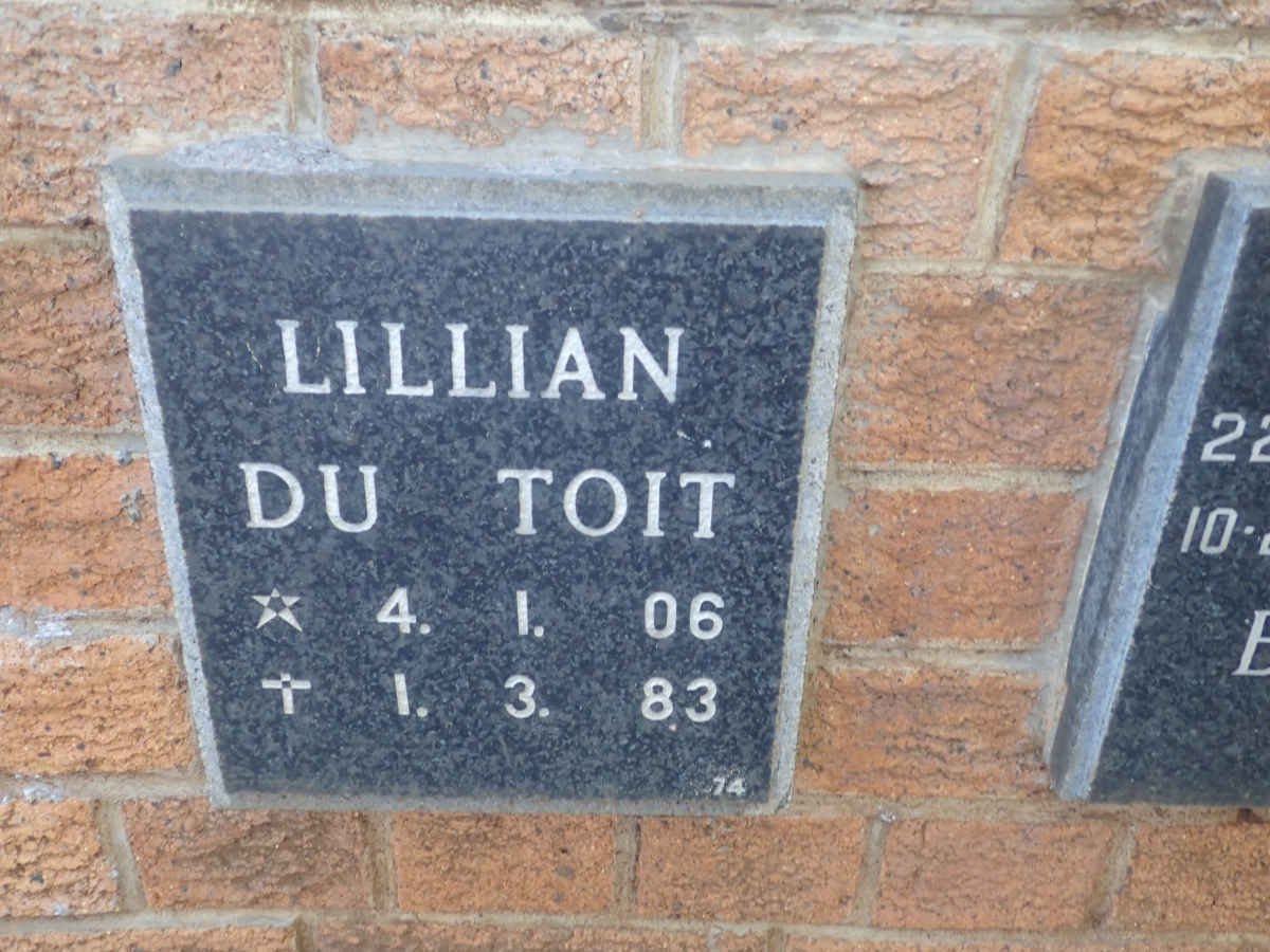 TOIT Lillian, du 1906-1983