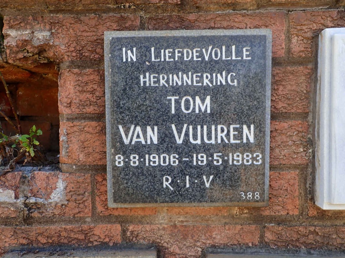 VUUREN Tom, van 1906-1983