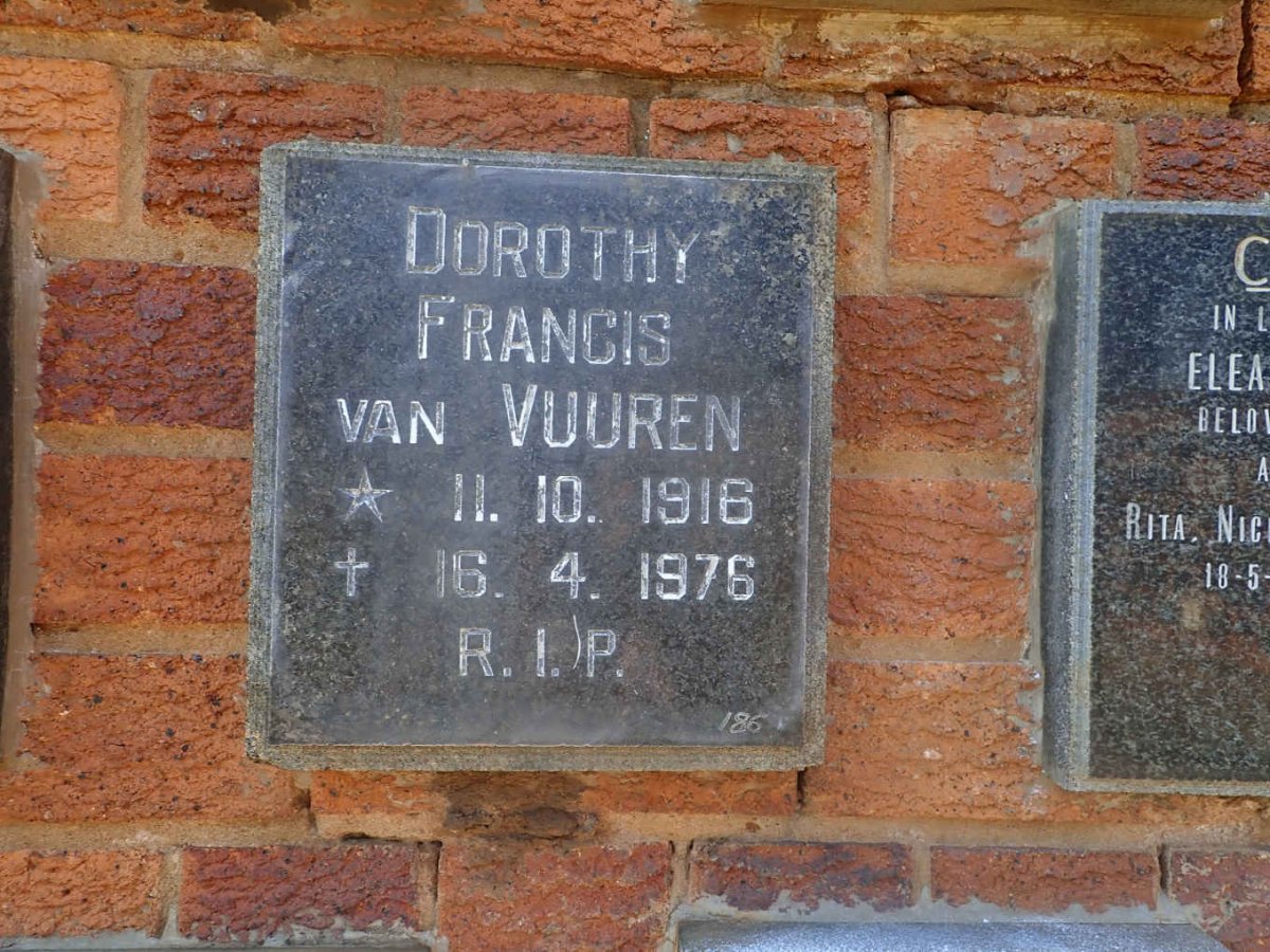 VUUREN Dorothy Francis, van 1916-1976