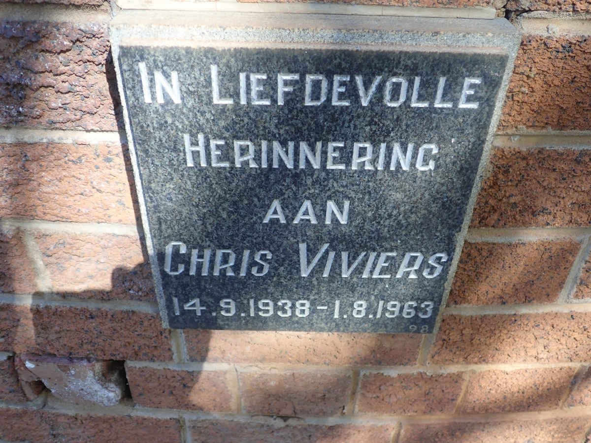 VIVIERS Chris 1938-1963