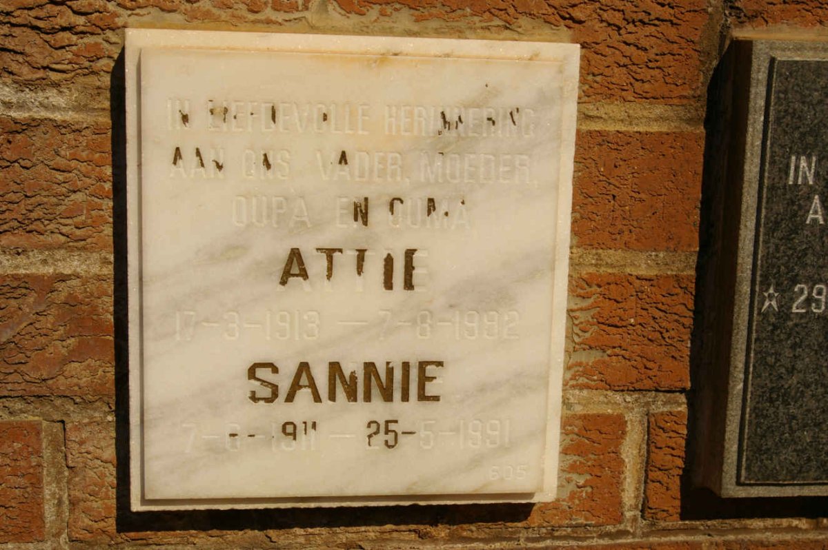 ? Attie 1913-1992 &amp; Sannie 1911-1991