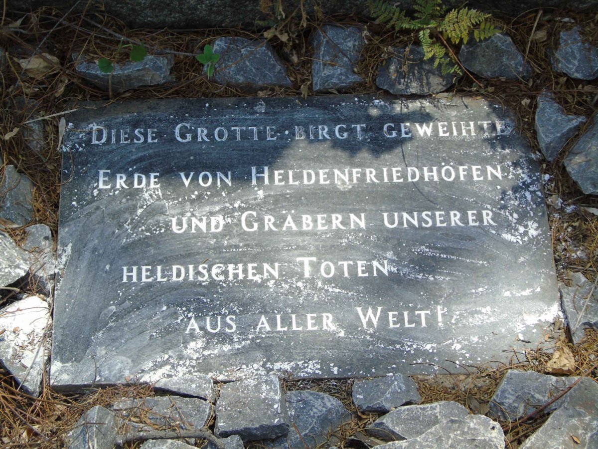 4. World Wars 1 and 2 Memorial for fallen German Soldiers 1914-1918 &amp; 1939-1942