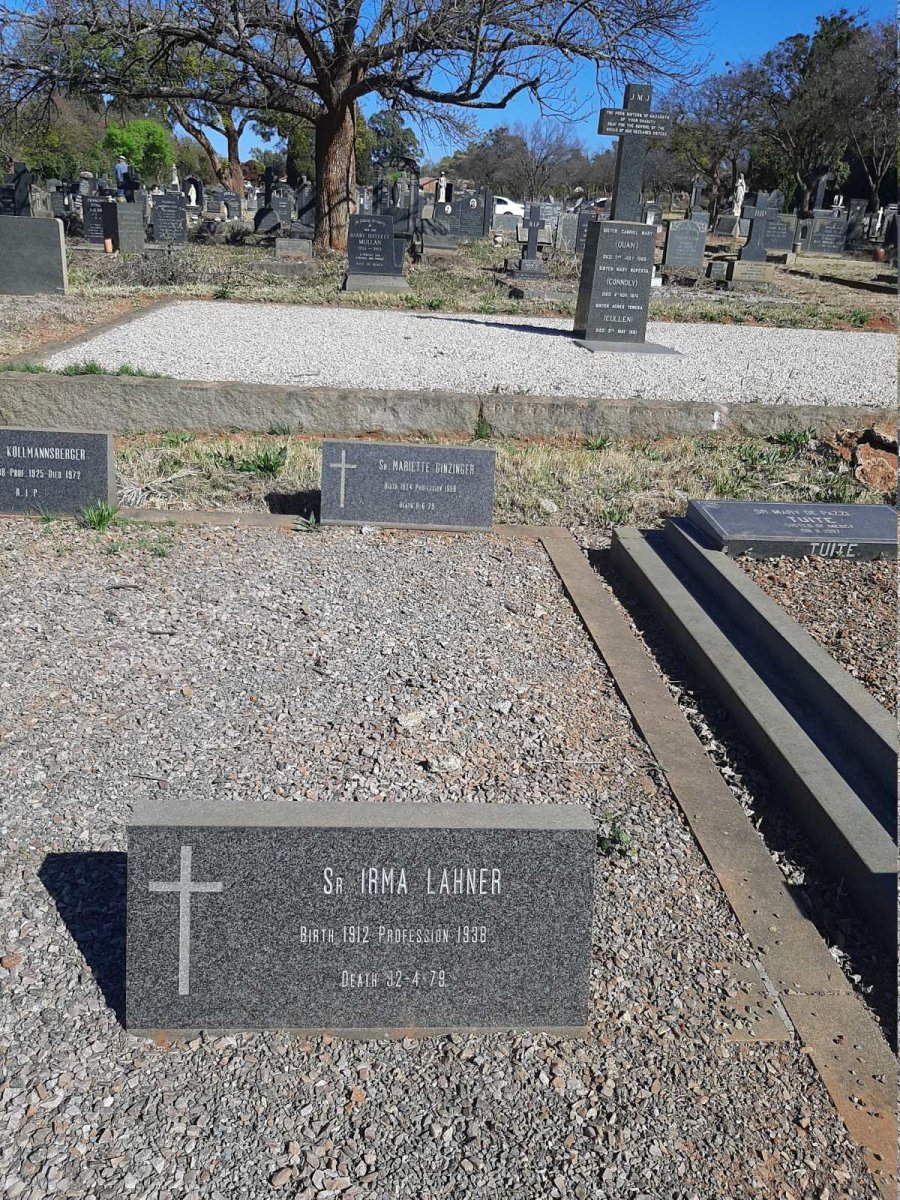 LAHNER Irma 1912-1979 :: GINZINGER Mariette 1924-1979