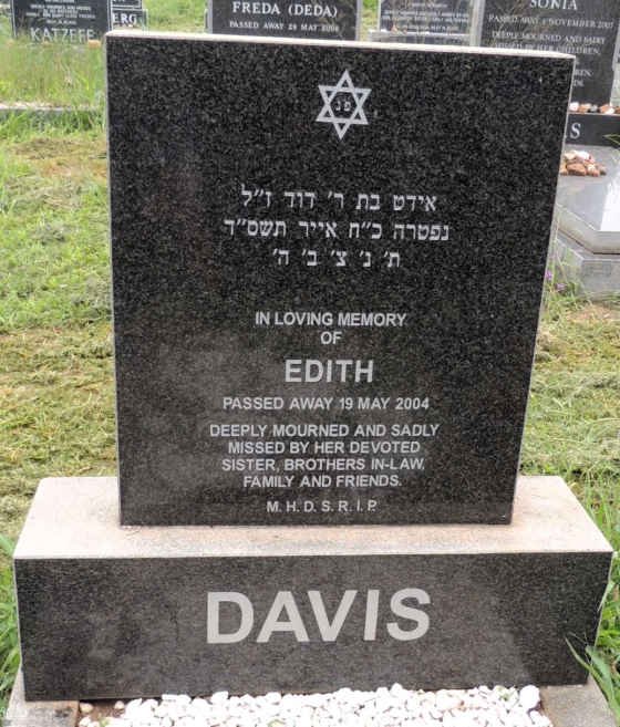 DAVIS Edith -2004