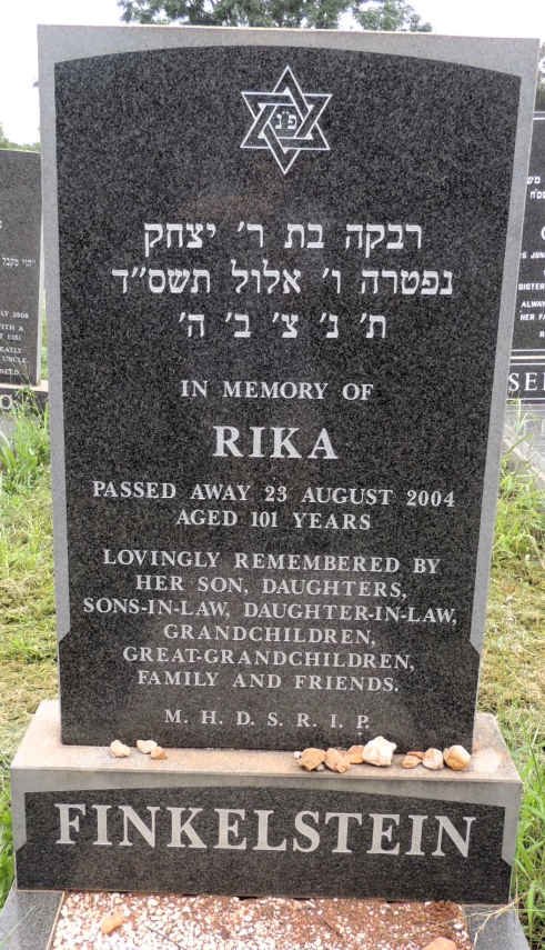 FINKELSTEIN Rika -2004