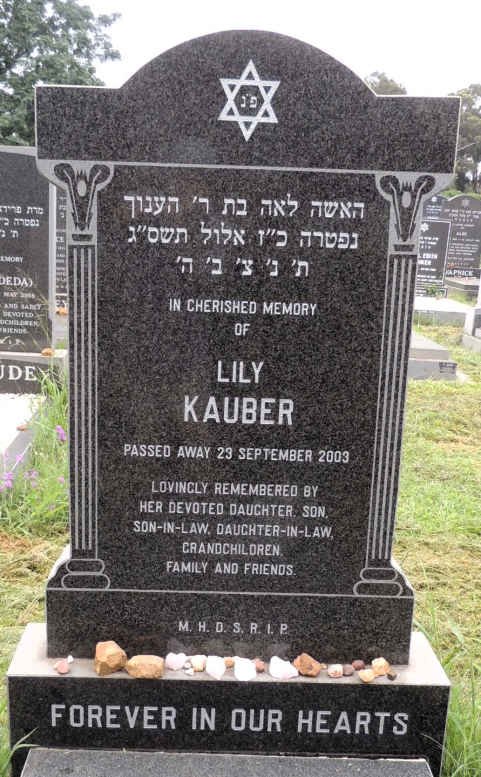 KAUBER Lily -2003