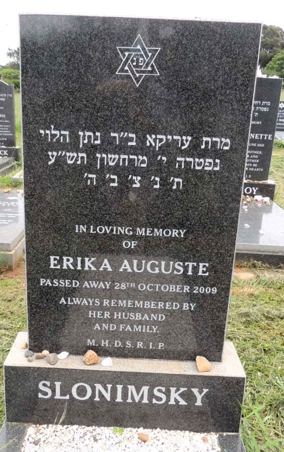 SLONIMSKY Erika Auguste -2009