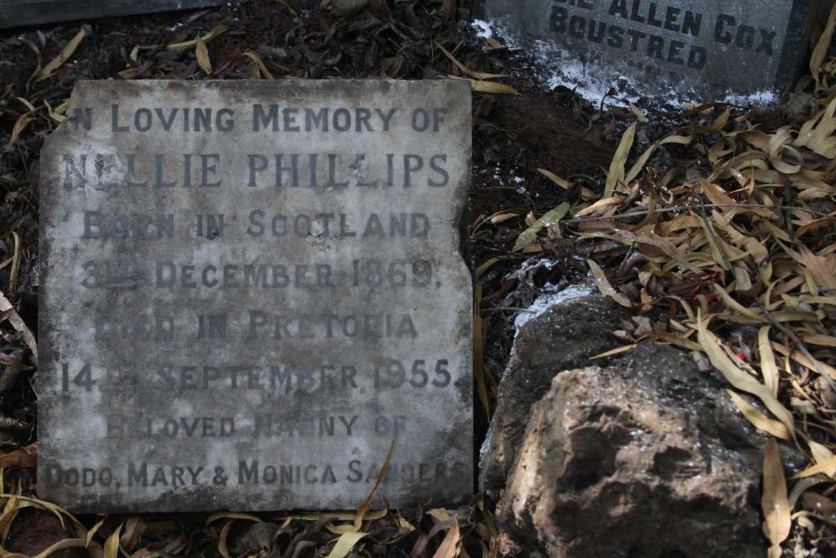 PHILLIPS Nellie 1869-1955